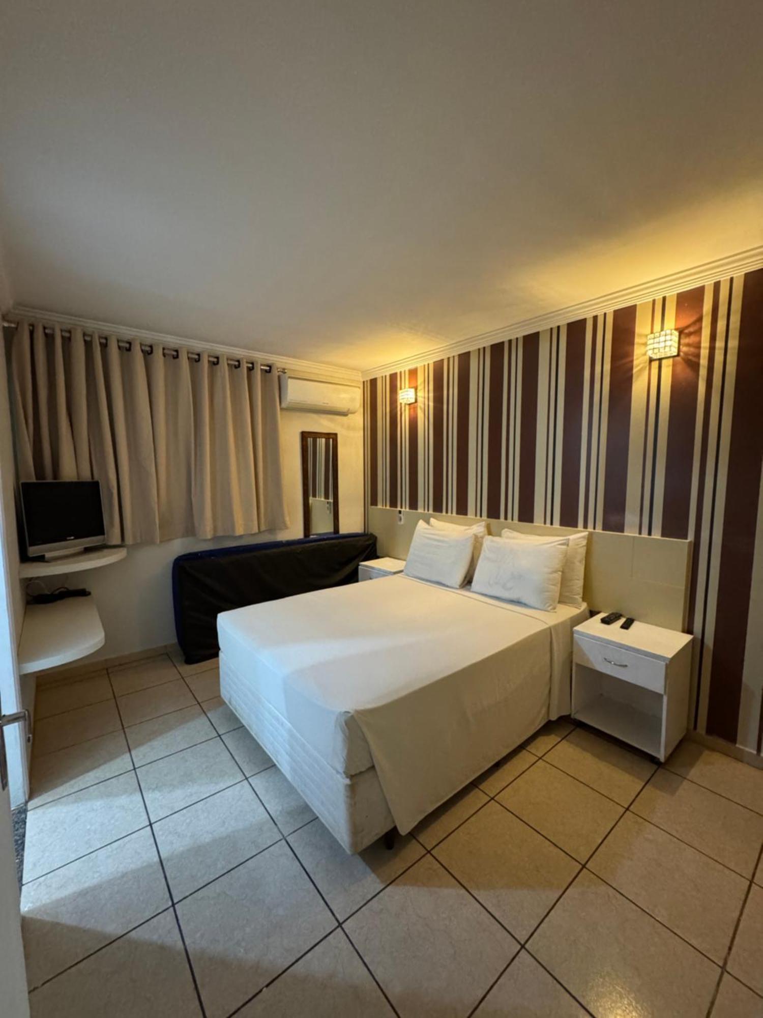 Diroma Fiori - Ymt - 270 Com Roupa De Cama E Banho Hotel Caldas Novas